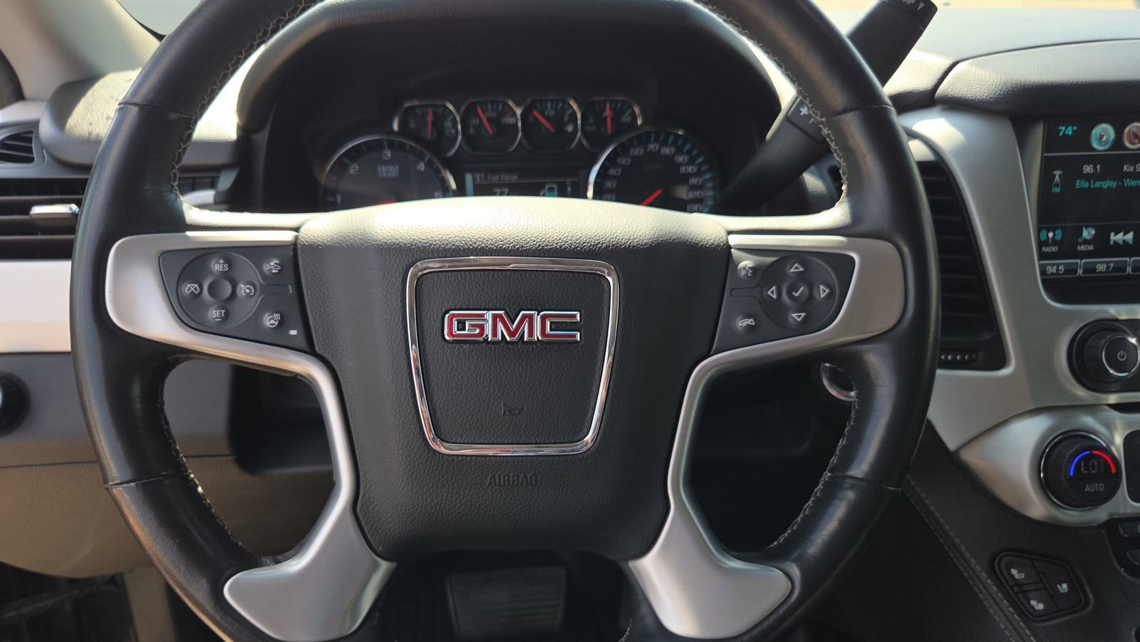 Used 2020 GMC Yukon SLT w/ Open Road Package image 11
