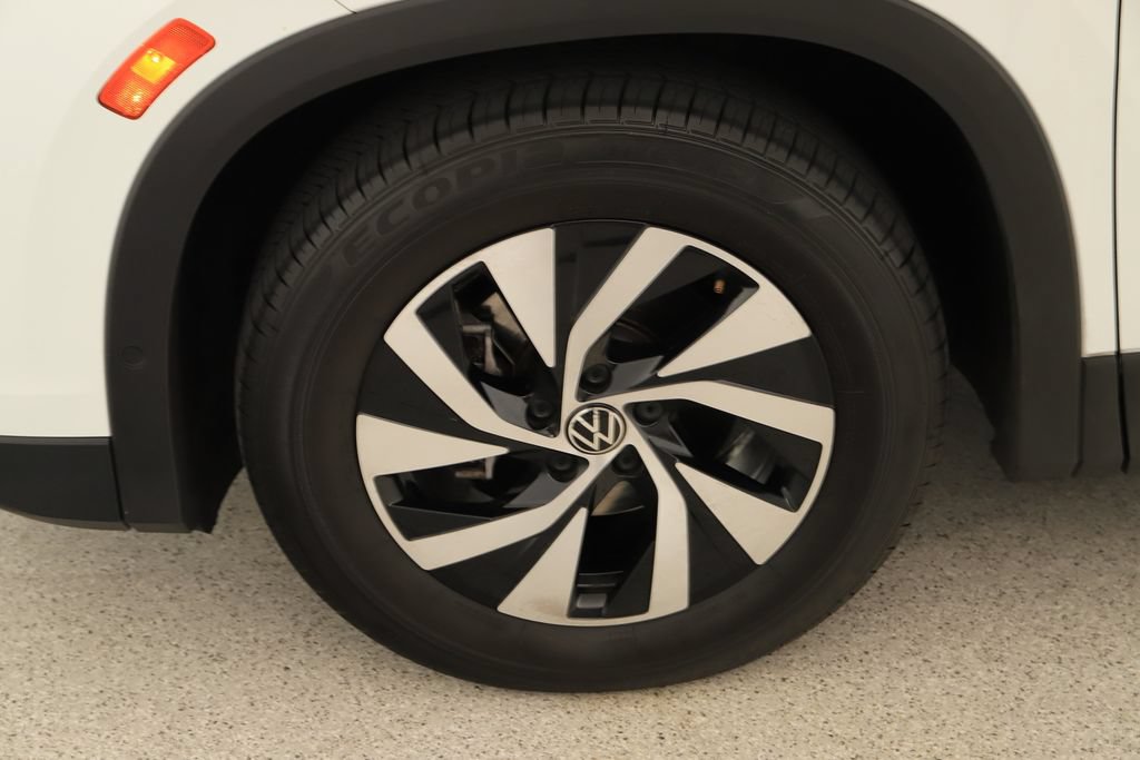 Used 2025 Volkswagen Tiguan S FWD image 33