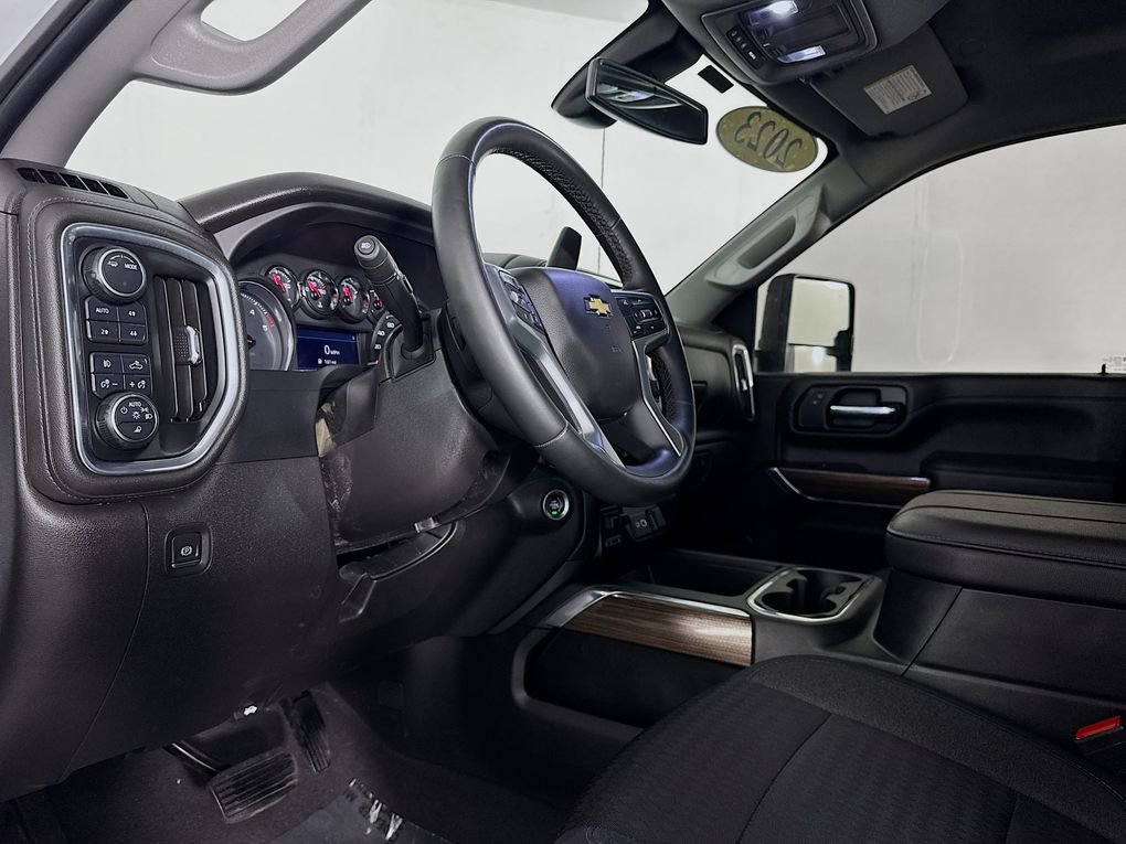 Used 2023 Chevrolet Silverado 3500 LT w/ Convenience Package AWD/4WD image 14