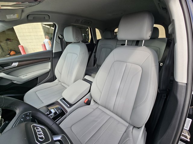 Used 2021 Audi Q5 2.0T Premium w/ Convenience Package AWD/4WD image 14