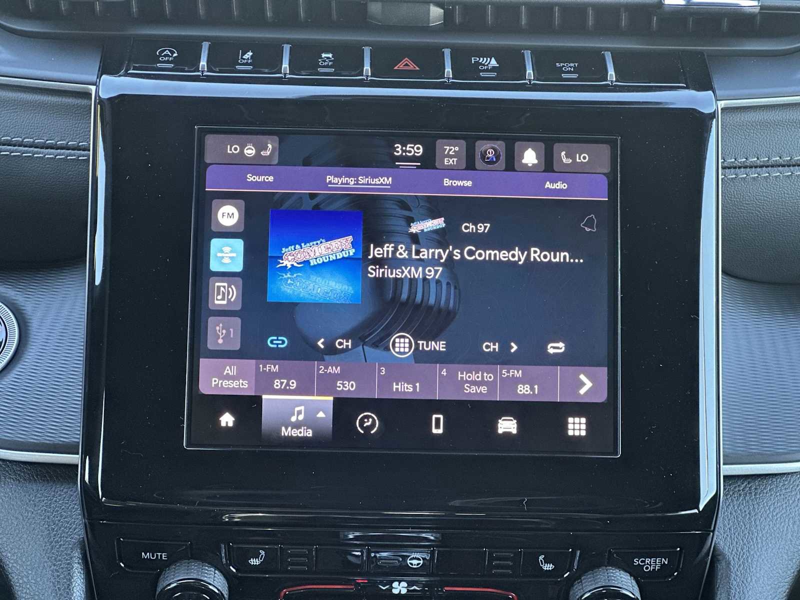 New 2025 Jeep Grand Cherokee L Altitude image 12