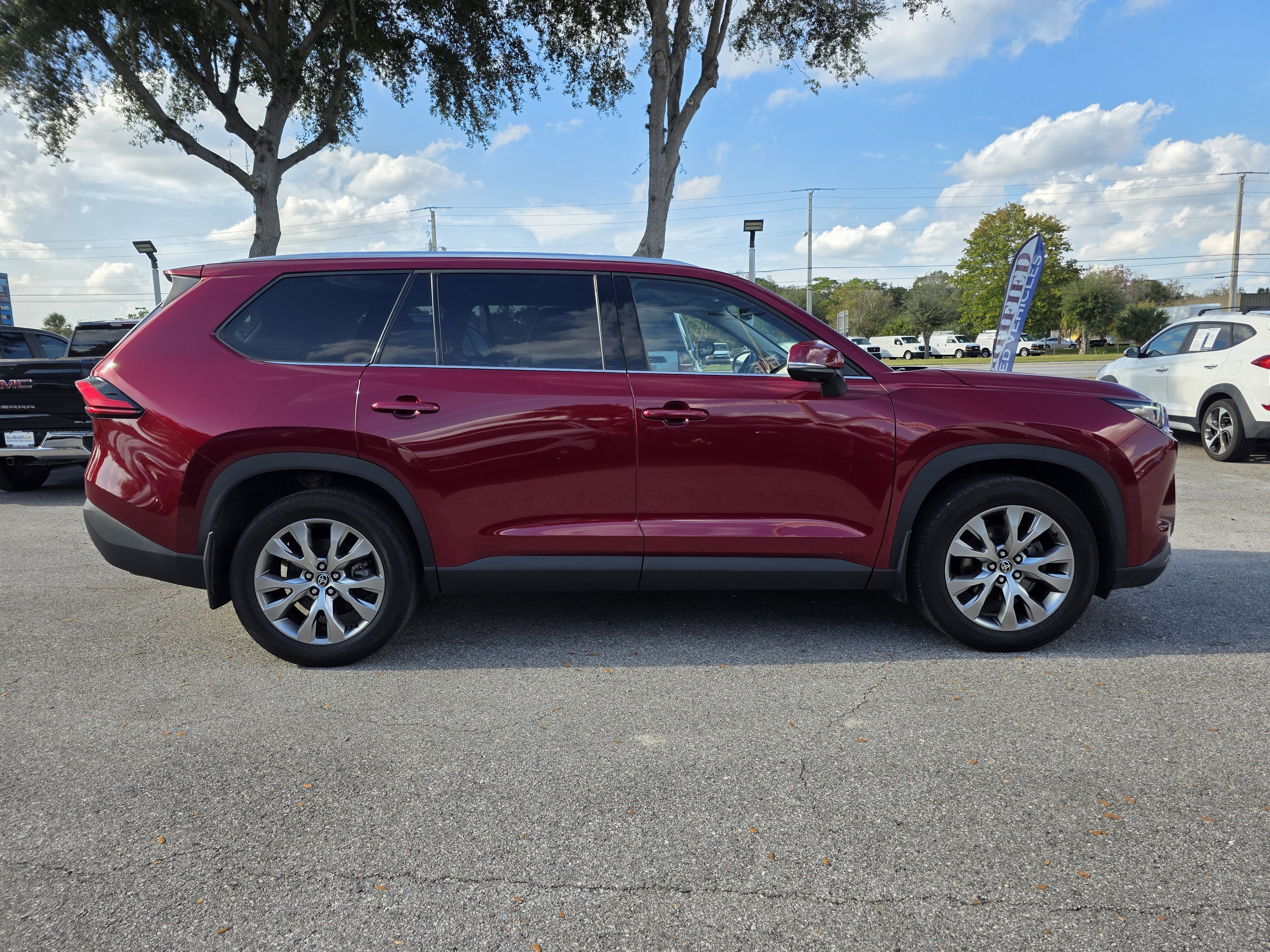 Used 2024 Toyota Grand Highlander Limited image 2