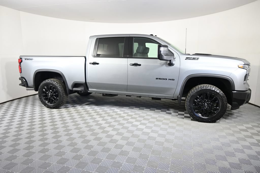 New 2026 Chevrolet Silverado 2500 LTZ w/ LTZ Plus Package AWD/4WD image 9