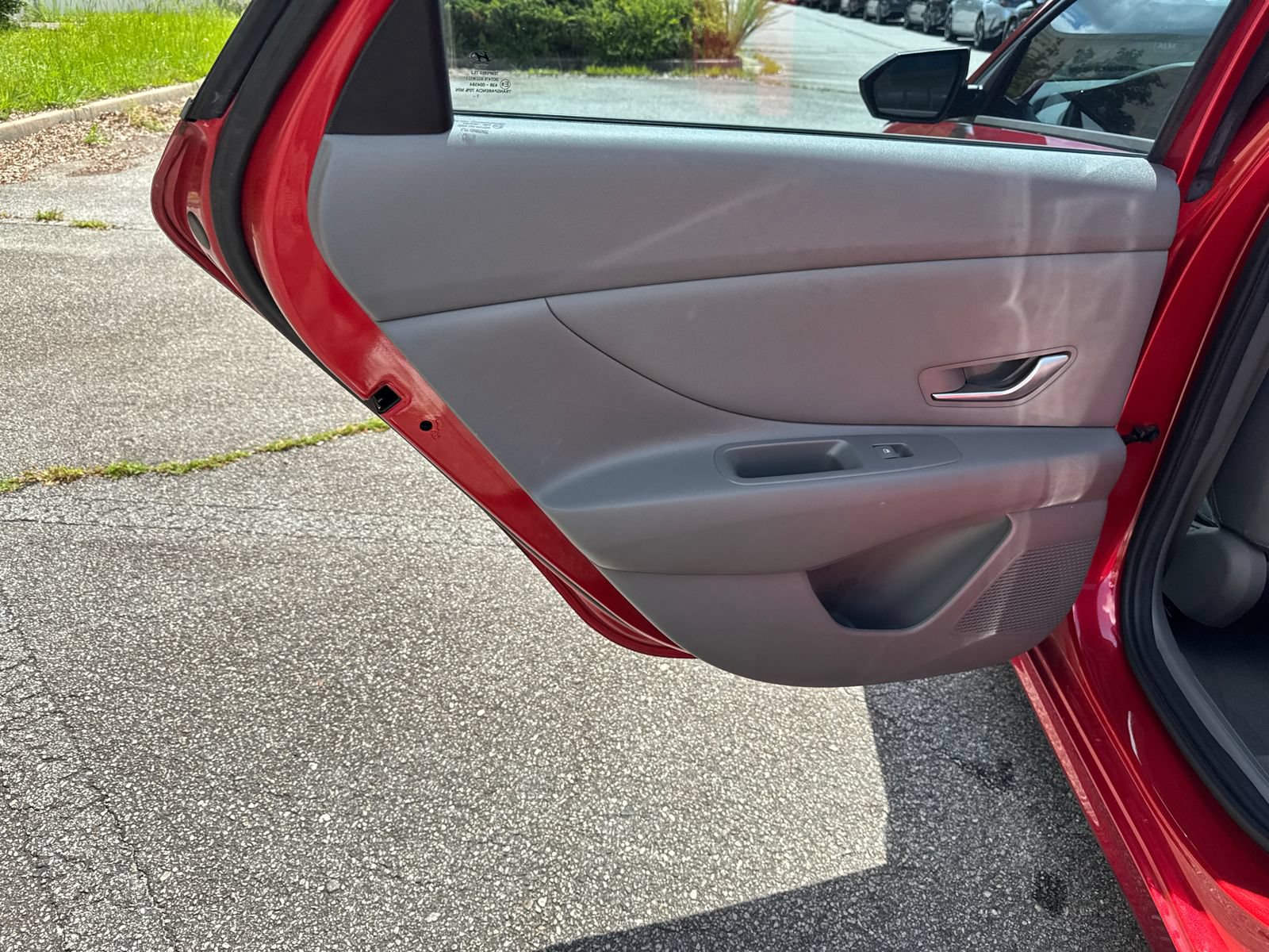 Used 2022 Hyundai Elantra SEL w/ Convenience Package FWD image 21