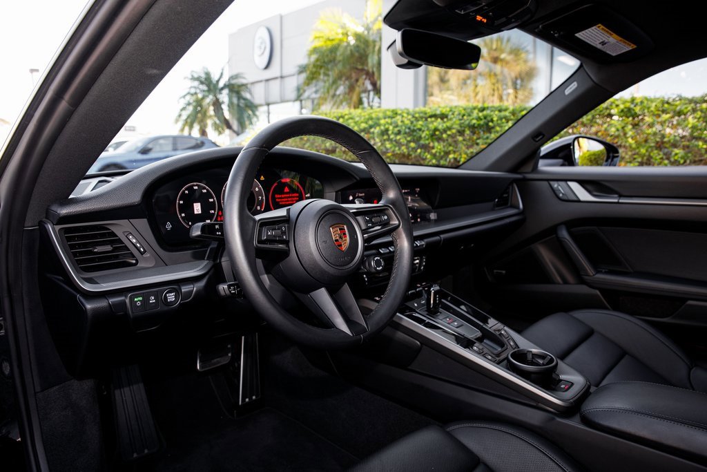 Used 2025 Porsche 911 Carrera image 27