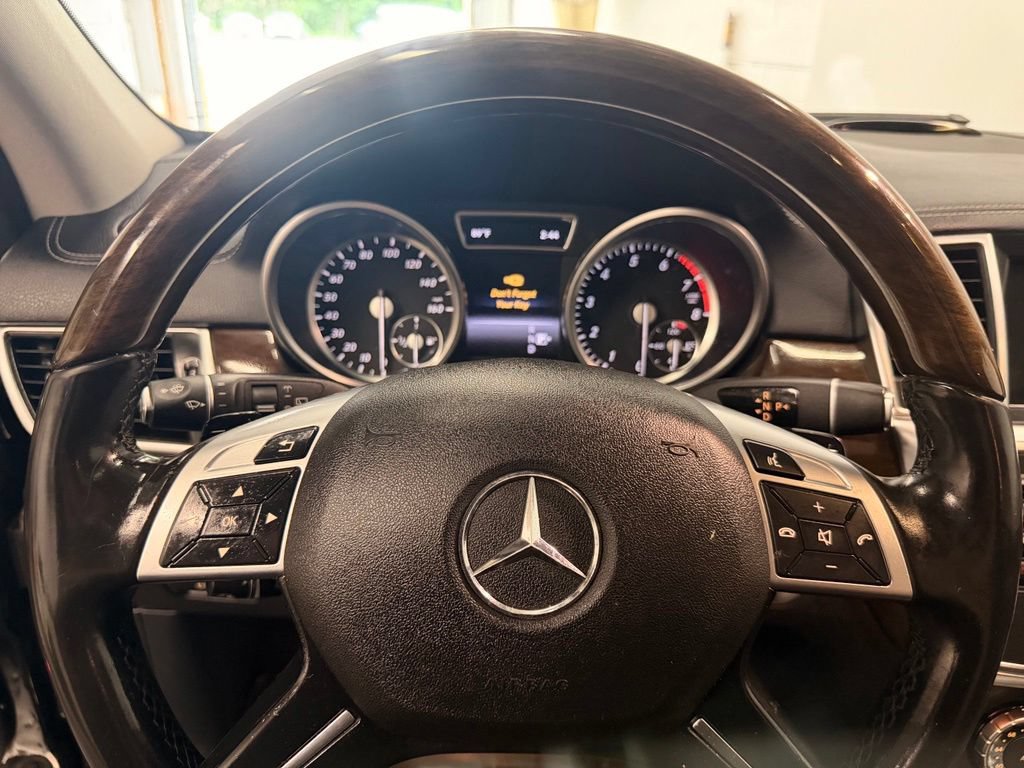 Used 2015 Mercedes-Benz GL 450 4MATIC image 19