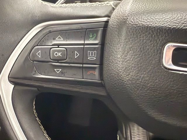 Used 2025 Jeep Grand Cherokee Laredo X w/ Luxury Tech Group I image 17