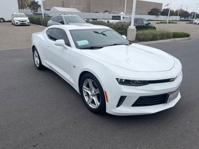 Used 2018 Chevrolet Camaro LT image 3
