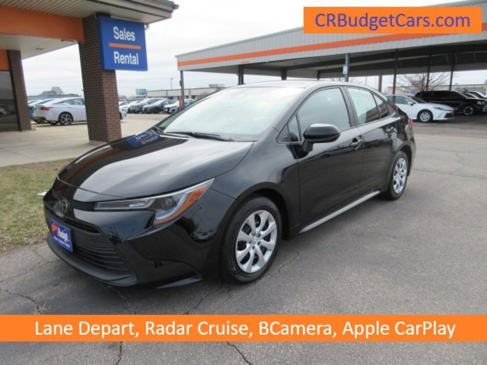 Used 2024 Toyota Corolla LE image 1