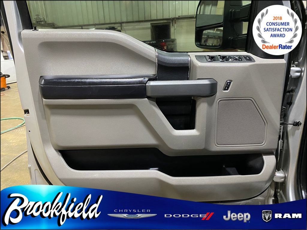 Used 2017 Ford F250 XLT AWD/4WD image 16