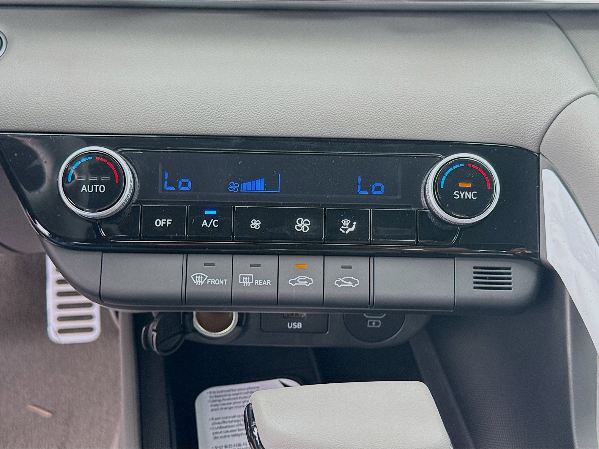 New 2026 Hyundai Elantra Sport FWD image 12