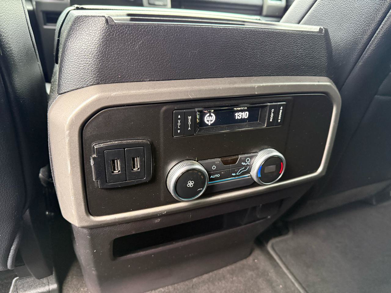 Used 2019 Ford Expedition XLT w/ Equipment Group 201A RWD image 15