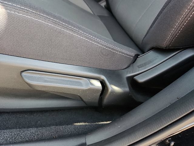 Certified 2025 Subaru Crosstrek 2.0i AWD/4WD image 15