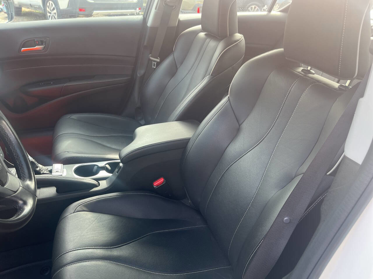 Used 2020 Acura ILX w/Premium 4dr Sedan Package image 9