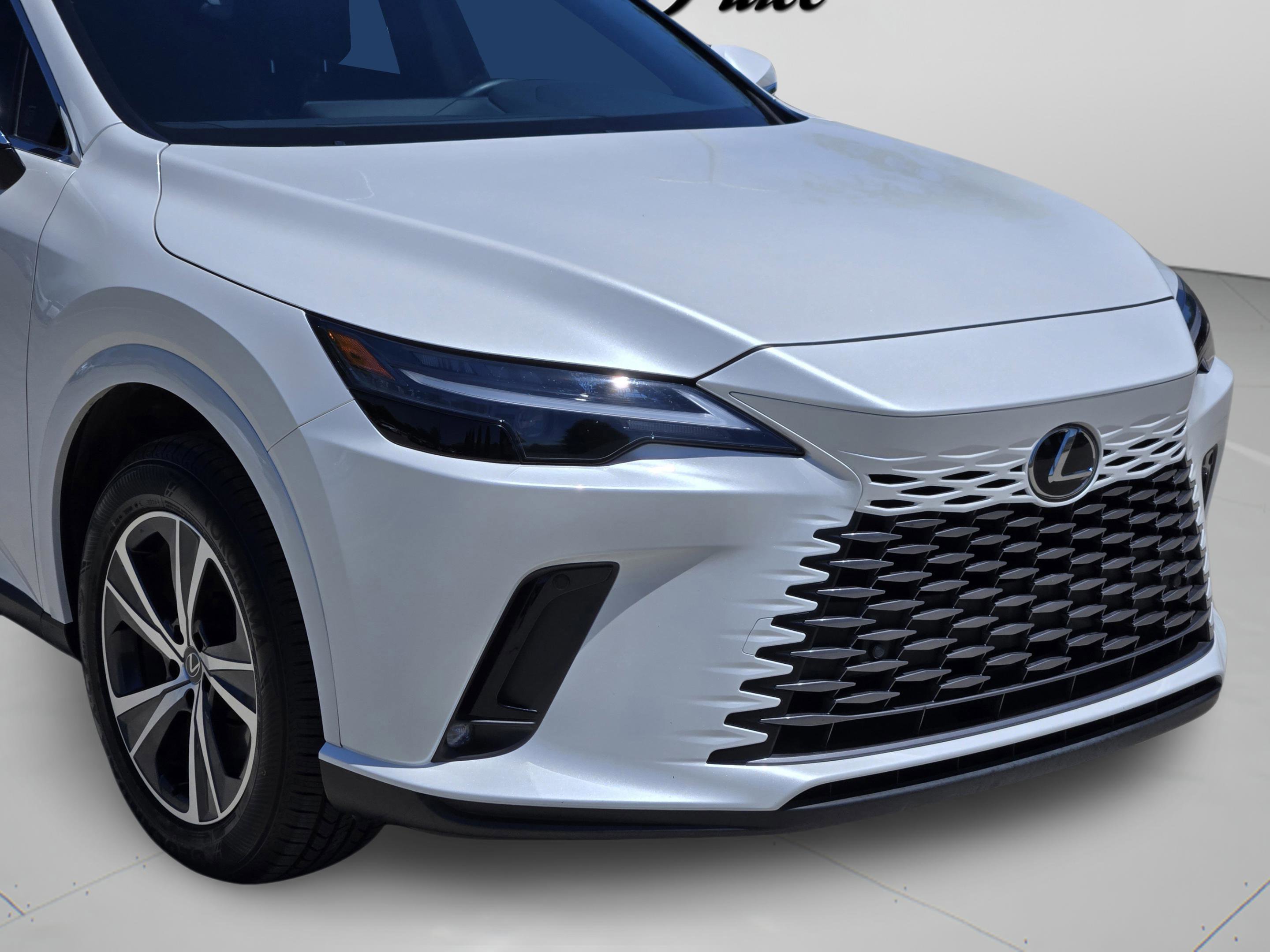 Used 2024 Lexus RX 350 Premium w/ Accessory Package (Z1) FWD image 31