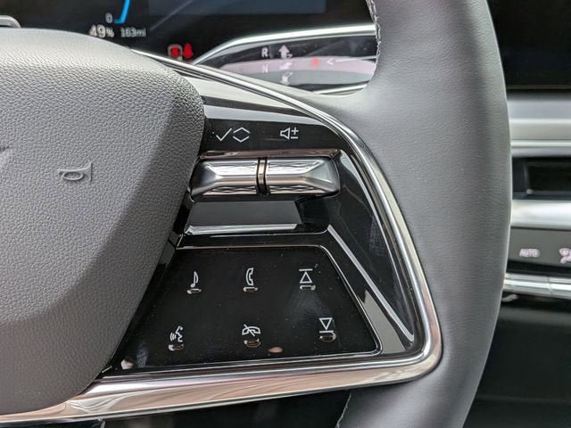 New 2026 Cadillac Lyriq Luxury RWD image 14
