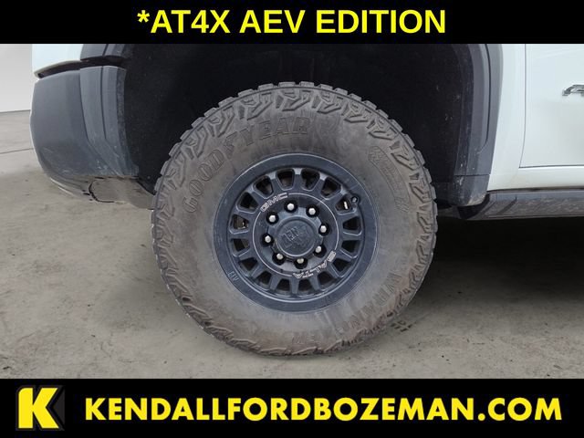 Used 2025 GMC Sierra 2500 AT4X w/ AT4X AEV Edition AWD/4WD image 9