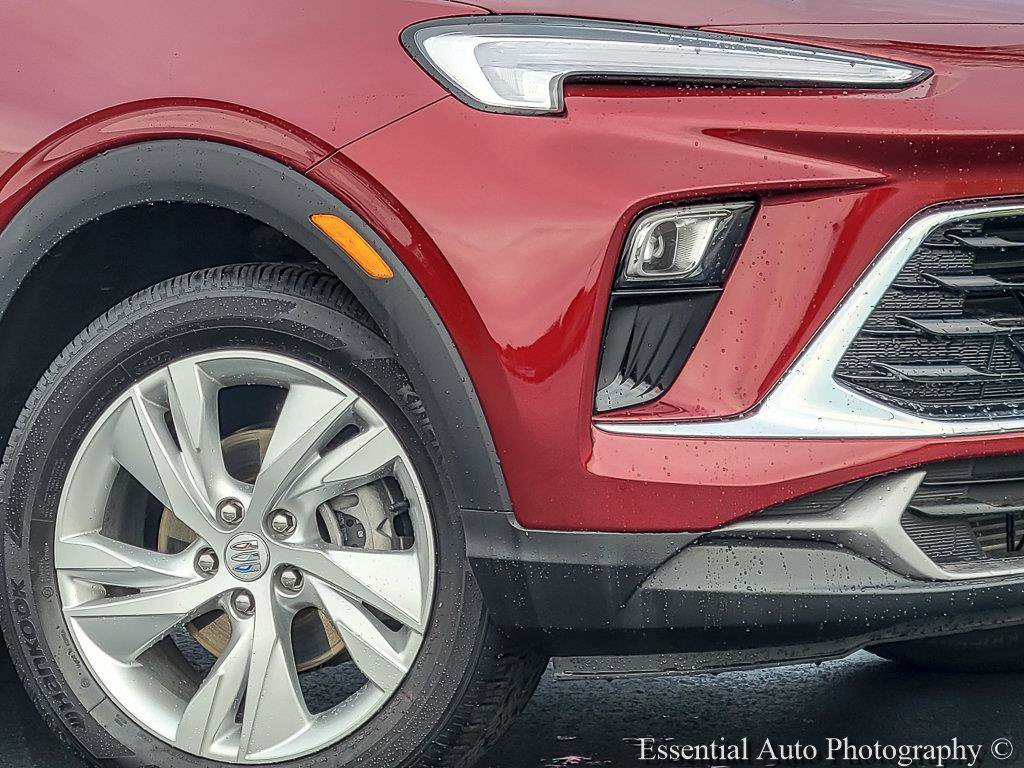 Certified 2024 Buick Encore GX Preferred w/ Advanced Technology Package FWD image 4