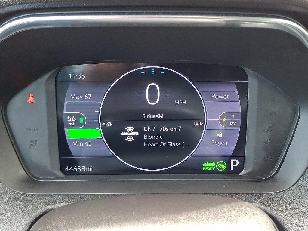 Used 2023 Chevrolet Bolt EUV LT w/ Comfort Package FWD image 20