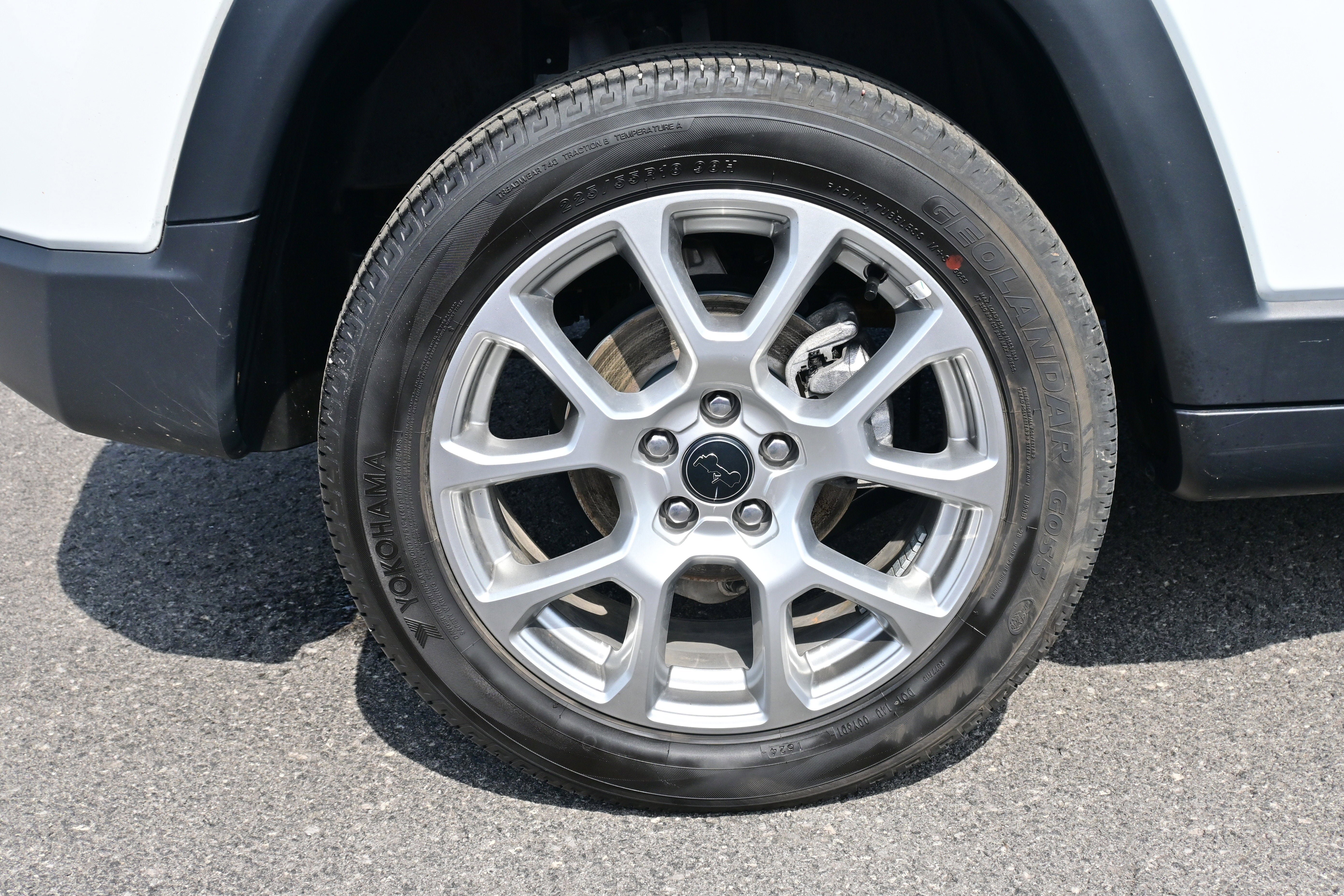 Used 2025 Jeep Compass Limited AWD/4WD image 11