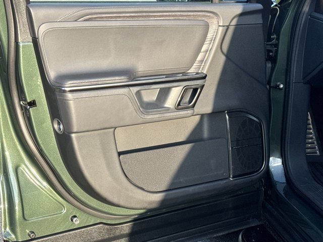 Used 2022 Rivian R1T Adventure AWD/4WD image 11