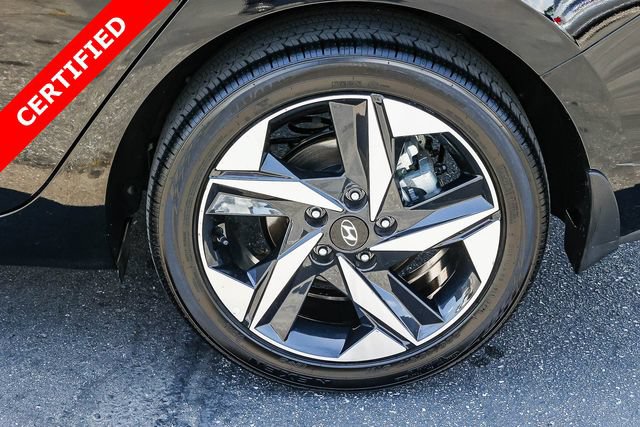 Certified 2023 Hyundai Elantra SEL w/ Convenience Package FWD image 8