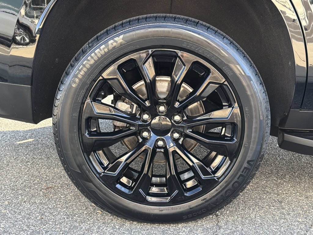 Used 2024 GMC Yukon Denali AWD/4WD image 12