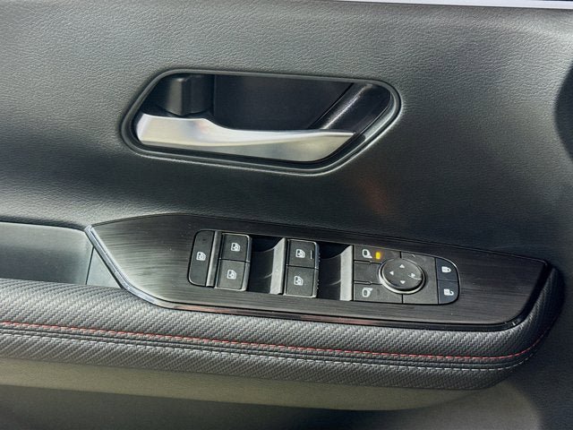 New 2026 Nissan Kicks SR w/ Cold Weather Package image 15