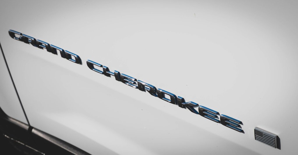 Used 2022 Jeep Grand Cherokee Limited 4xe image 30