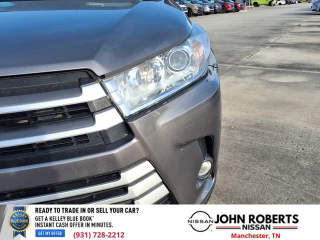 Used 2019 Toyota Highlander XLE image 15