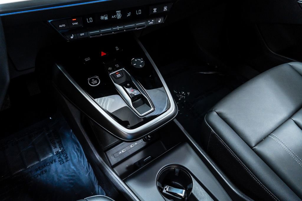 Used 2023 Audi Q4 e-tron Prestige image 19