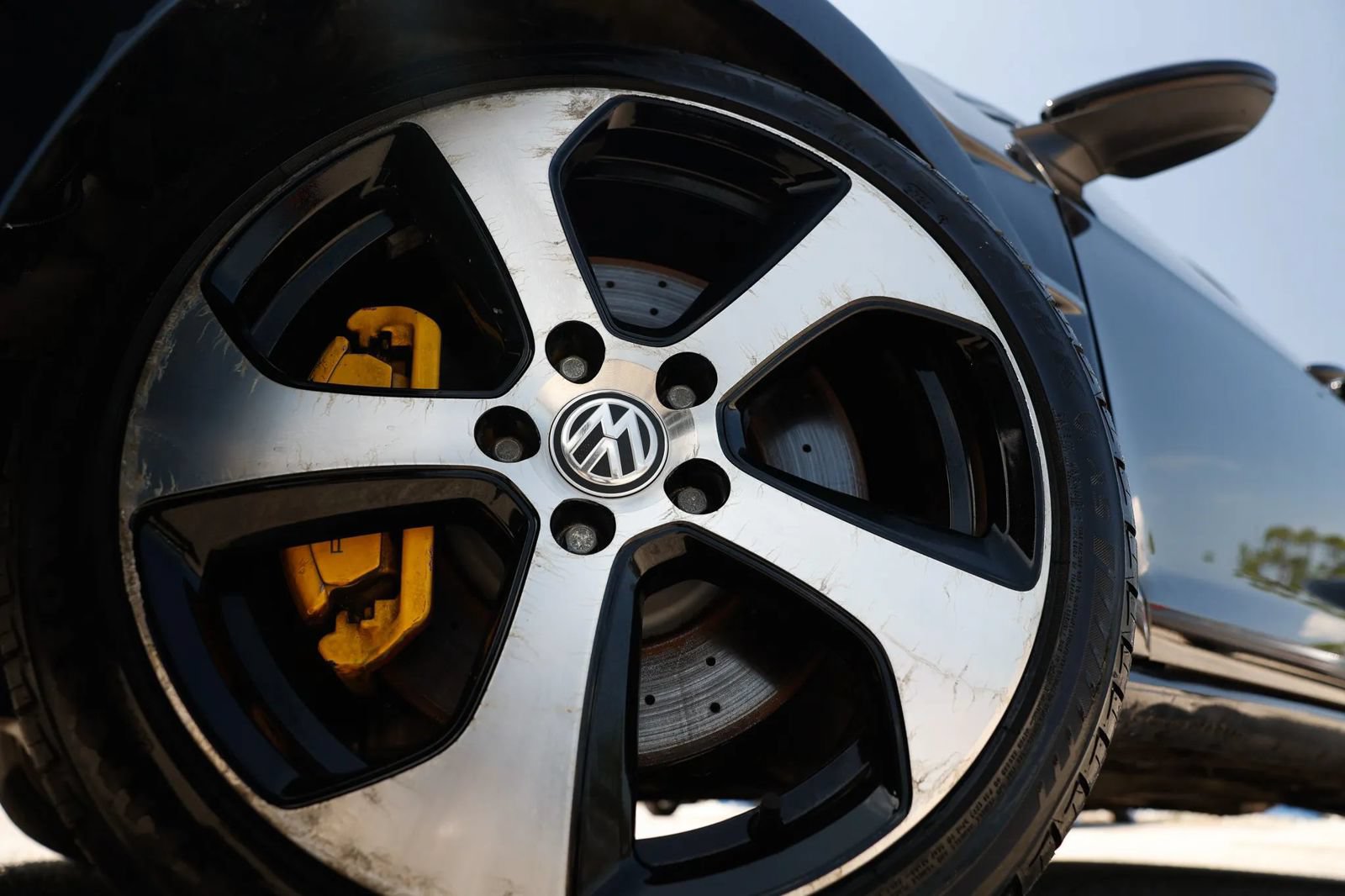 Used 2017 Volkswagen GTI Sport FWD image 24