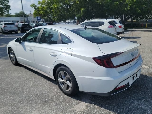 Certified 2021 Hyundai Sonata SE w/ Cargo Package FWD image 3