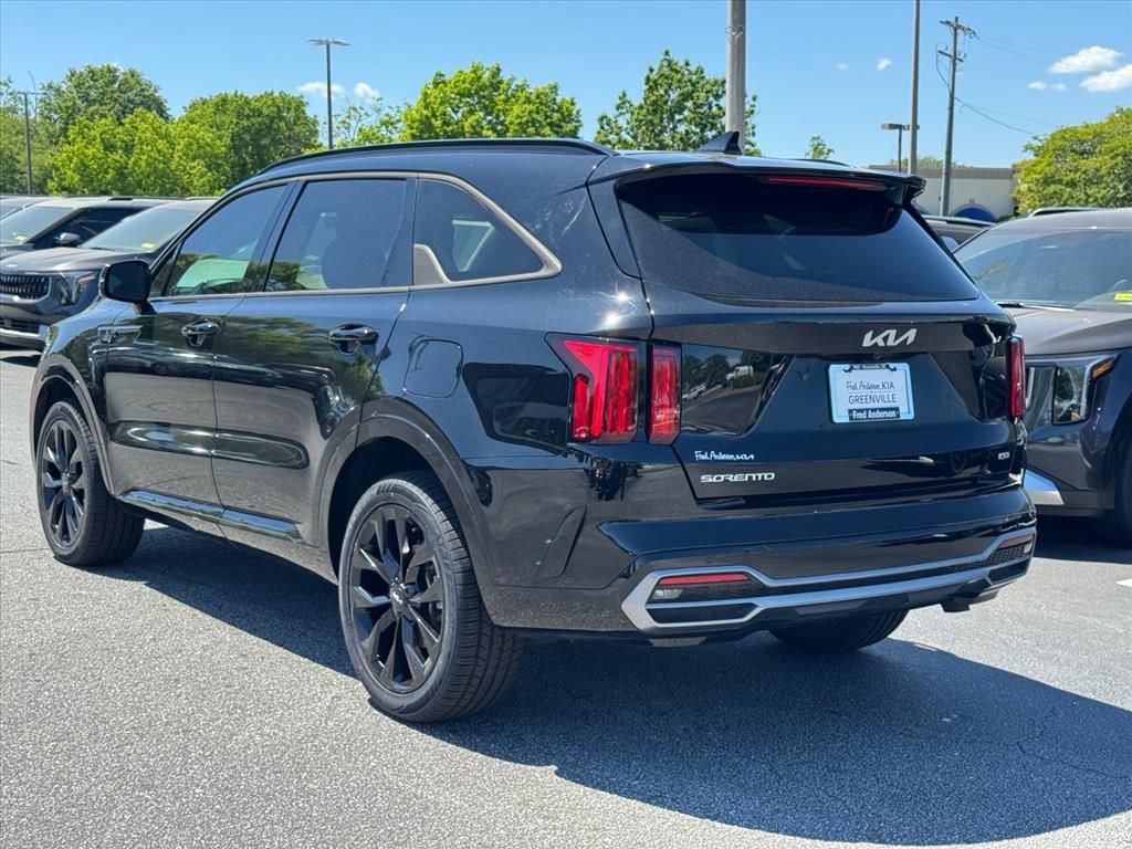 Certified 2023 Kia Sorento SX image 5
