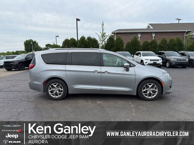 Used 2018 Chrysler Pacifica Limited FWD video 1