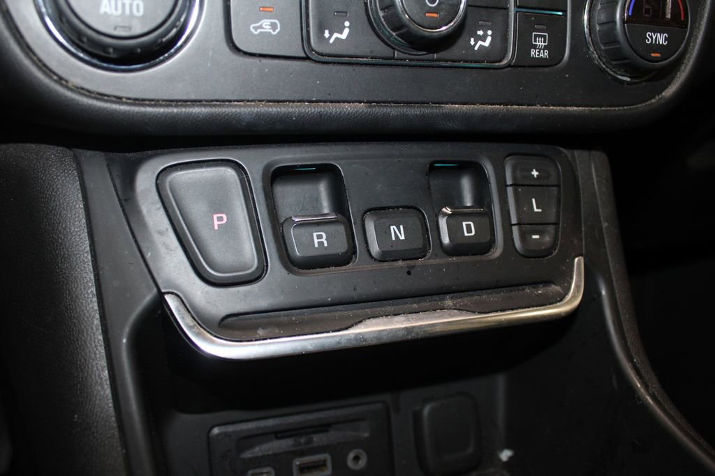 Used 2018 GMC Terrain Denali w/ Comfort Package image 33