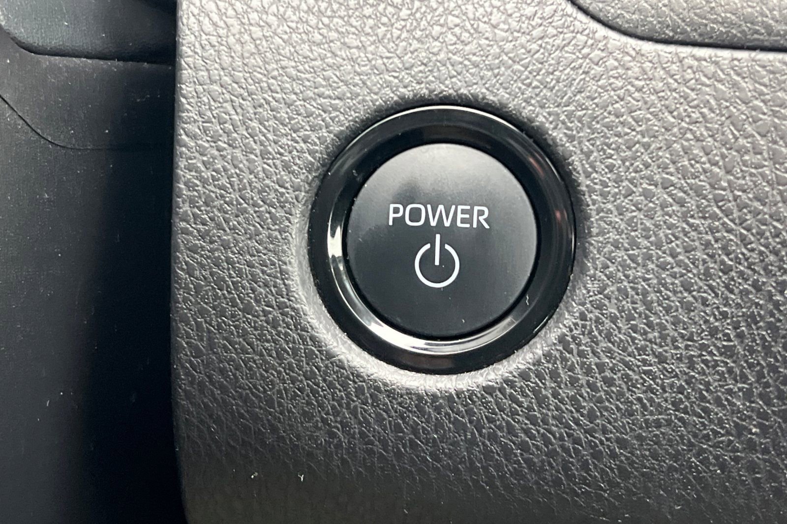 Certified 2025 Toyota Camry LE w/ Convenience Package image 18