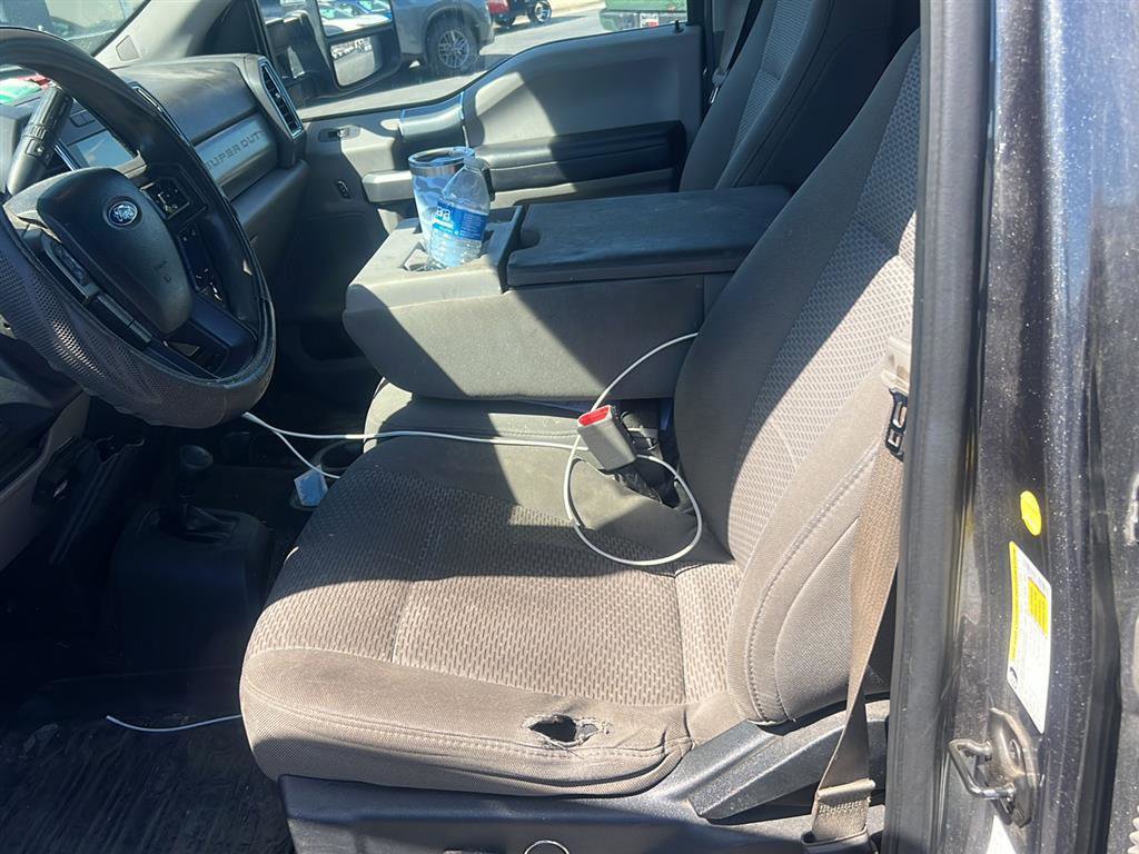 Used 2017 Ford F250 XLT w/ XLT Premium Package image 9