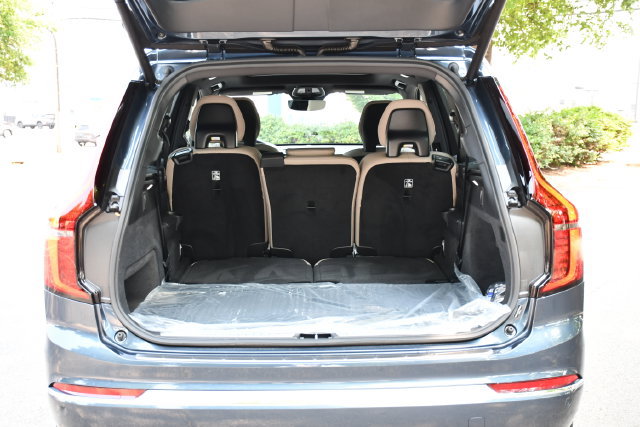 New 2026 Volvo XC90 B5 Plus w/ Protection Package Premier AWD/4WD image 27