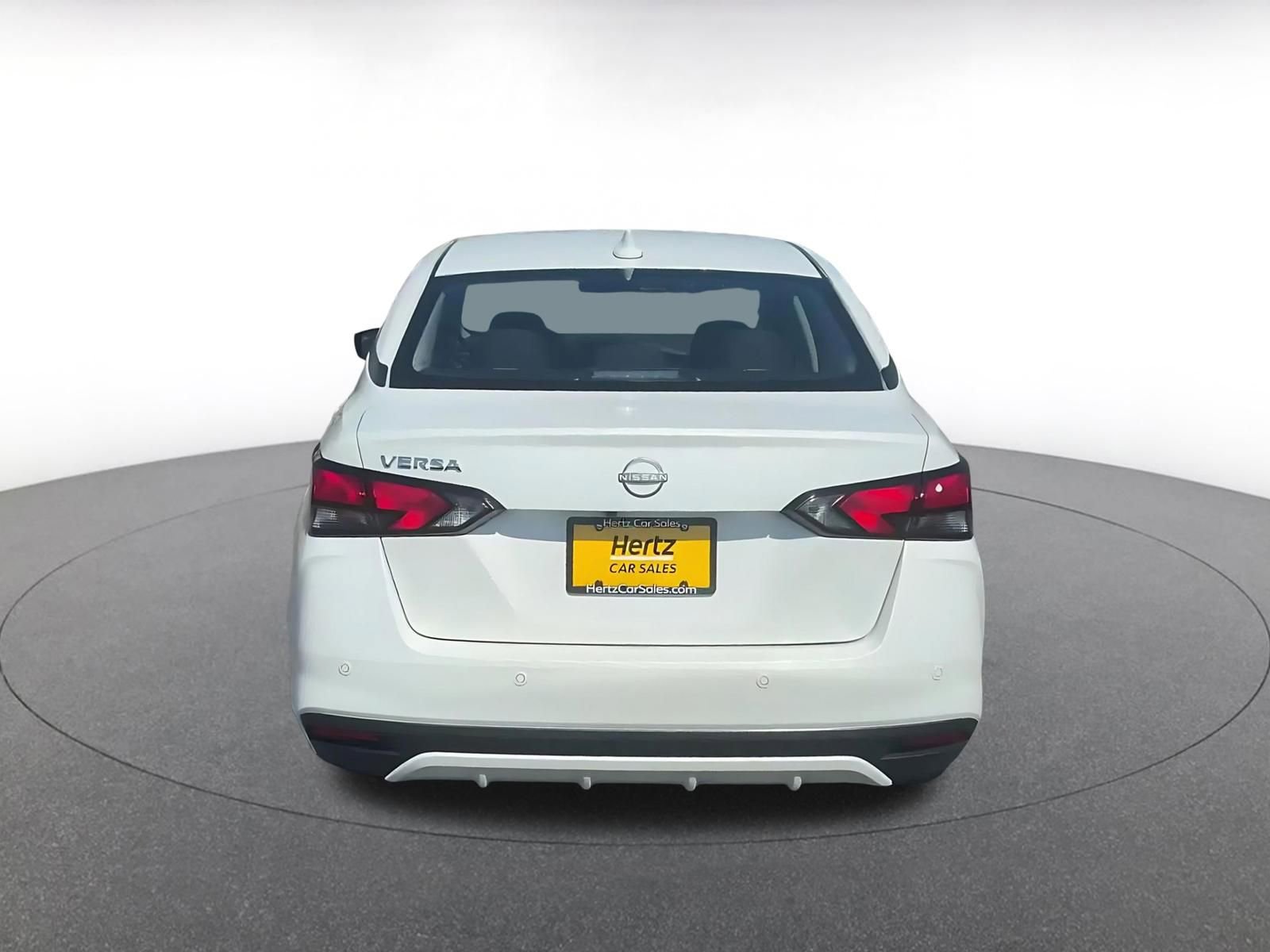 Used 2025 Nissan Versa SV image 12