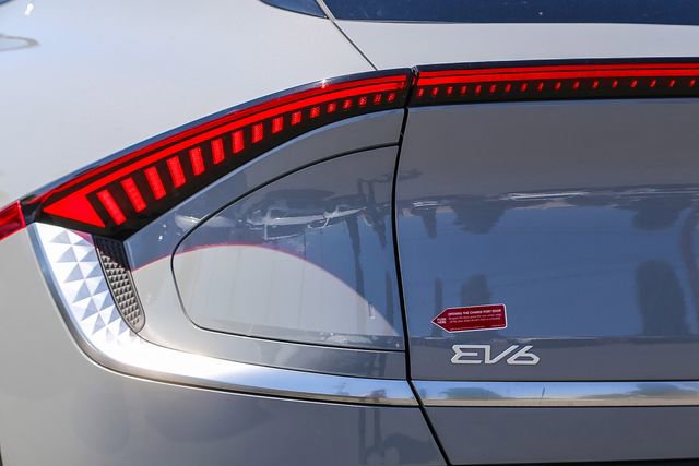 New 2025 Kia EV6 Wind image 10