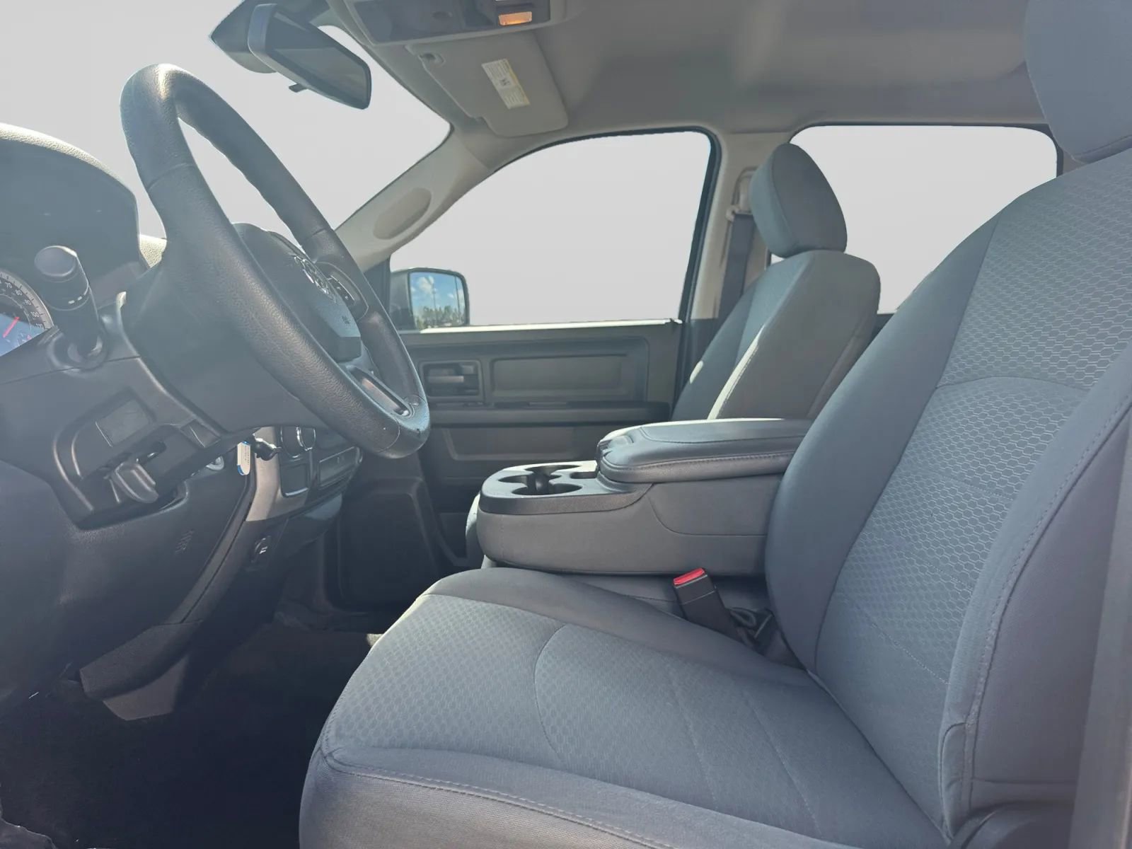 Used 2016 RAM 1500 Express image 17