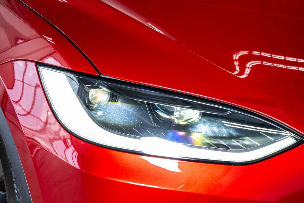 Used 2024 Tesla Model X image 19