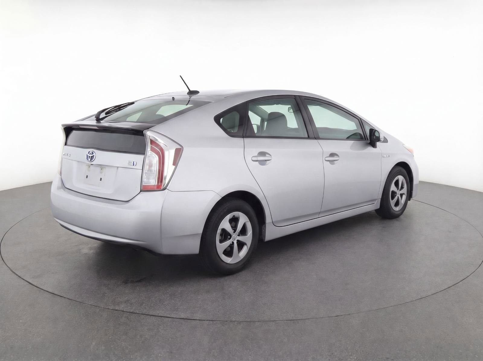 Used 2015 Toyota Prius Three w/ Solar Roof Package FWD image 4