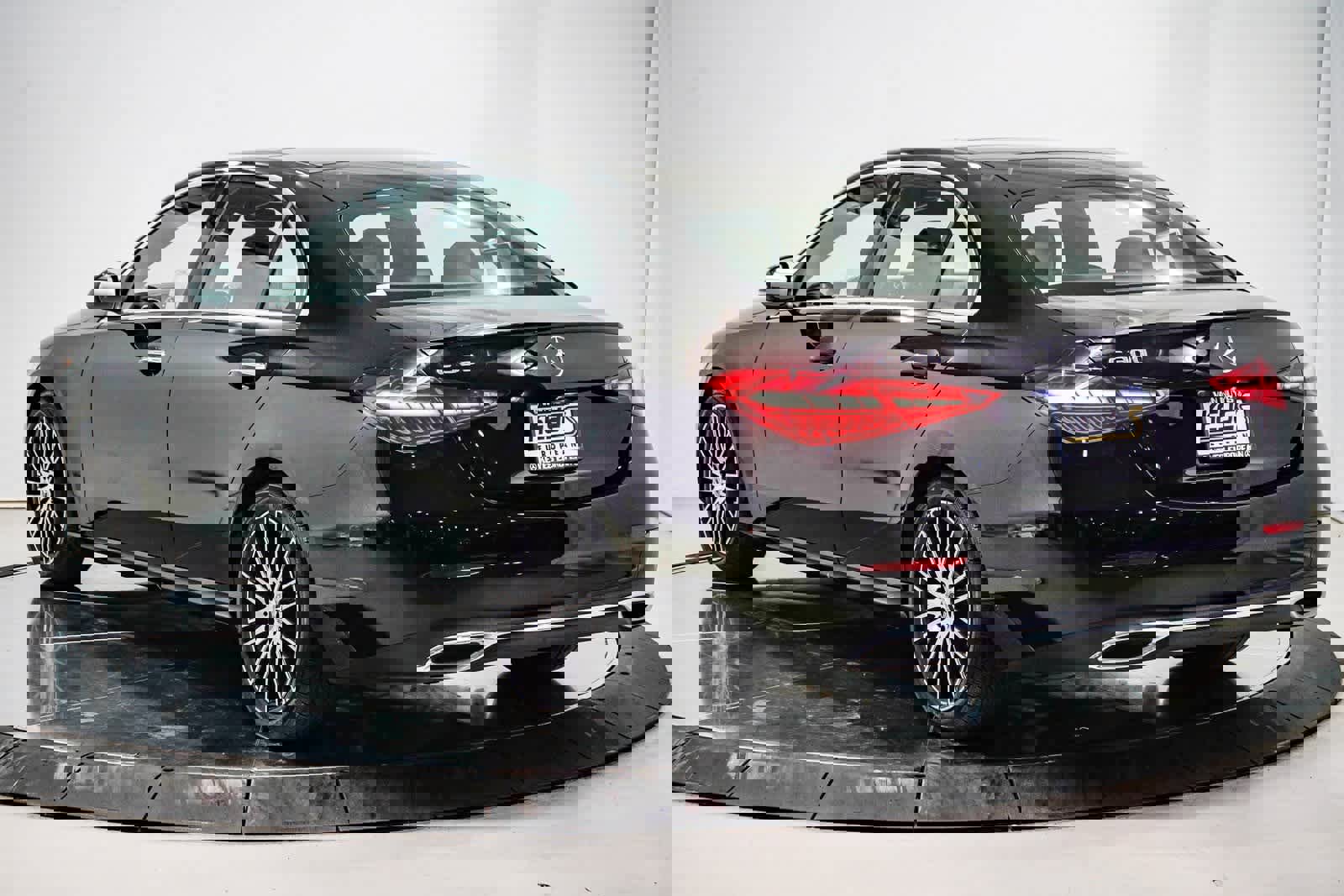 Certified 2023 Mercedes-Benz C 300 Sedan image 2