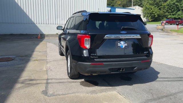 Used 2022 Ford Explorer XLT w/ Class IV Trailer Tow Package AWD/4WD image 13