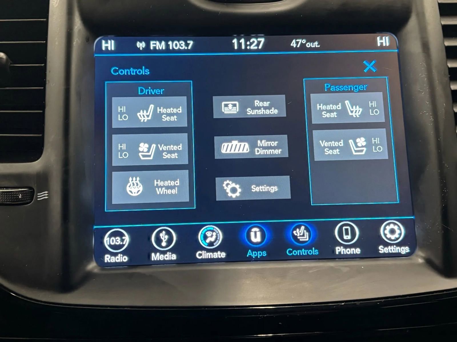 Used 2018 Chrysler 300 S w/ 300S Premium Group 2 image 44