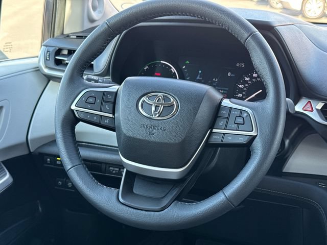 Certified 2025 Toyota Sienna XLE w/ XLE Plus Package AWD/4WD image 25