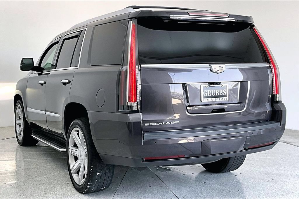 Used 2017 Cadillac Escalade Luxury AWD/4WD image 14