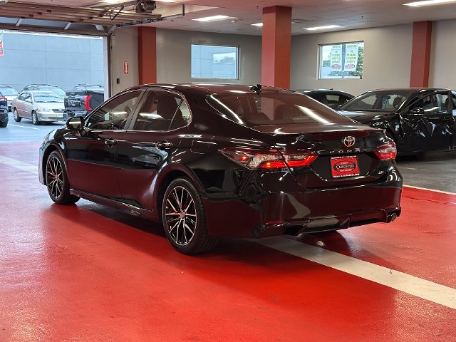 Certified 2023 Toyota Camry SE FWD image 5